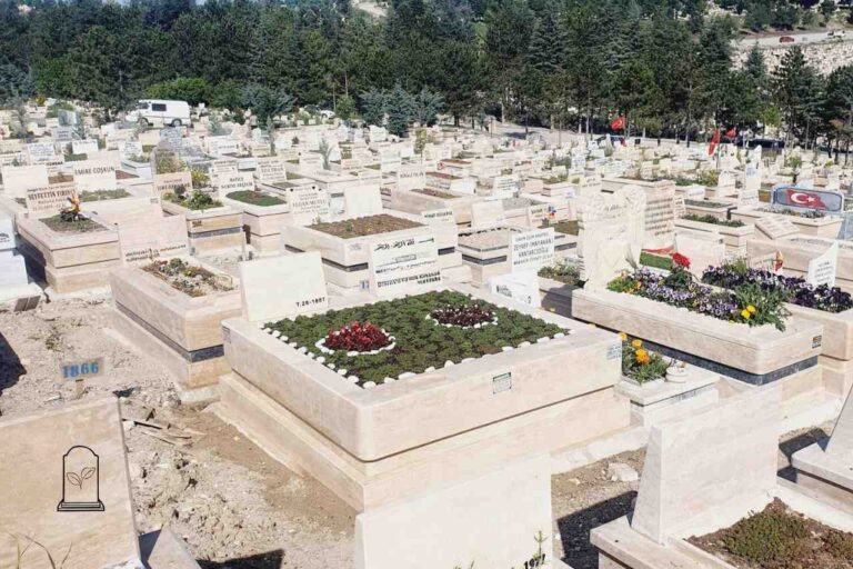 mezar-bakim-karsiyaka-cift-kisilik-mezar-bakimi